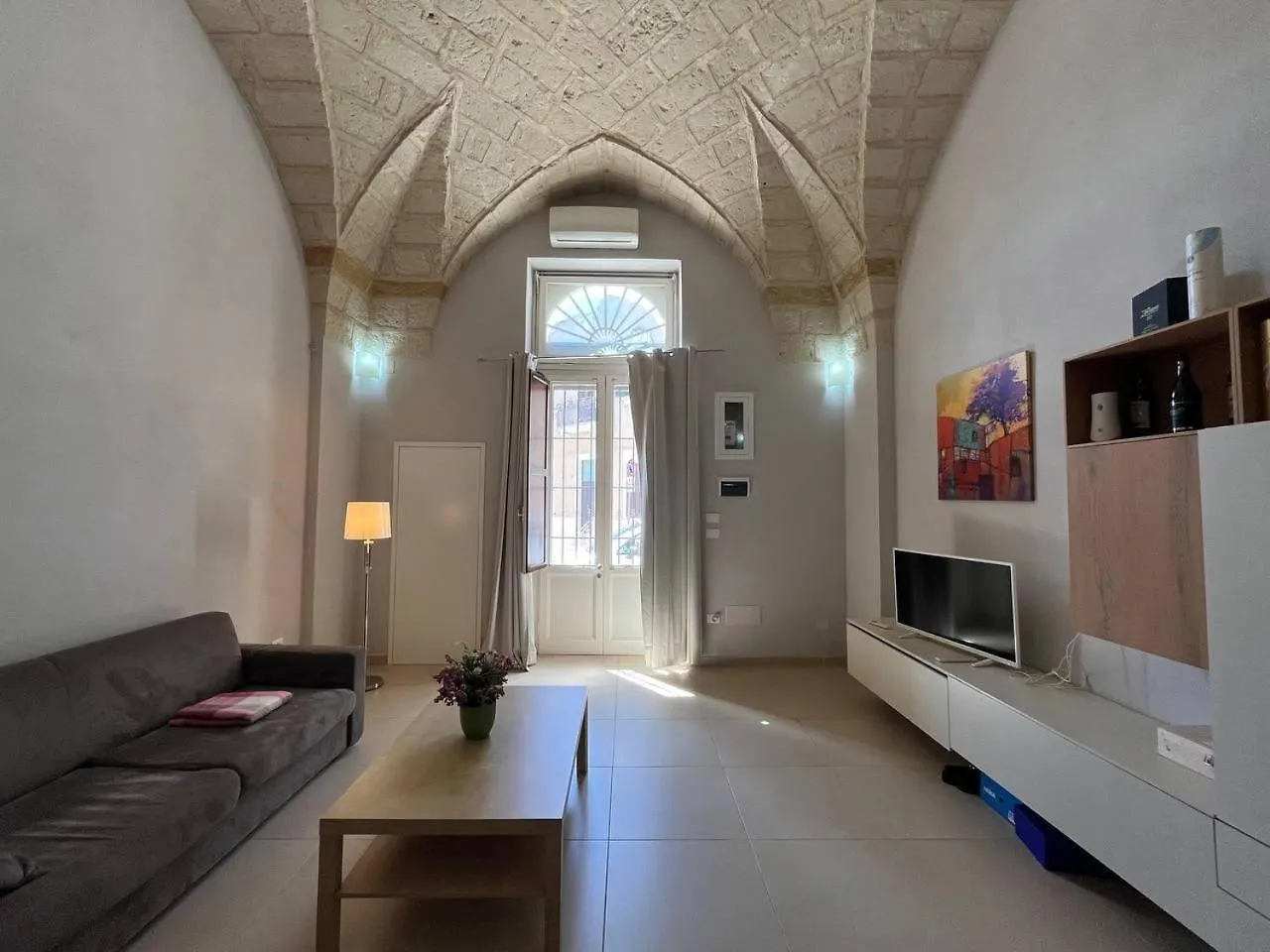 ברינדיזי Jacaranda Apartment